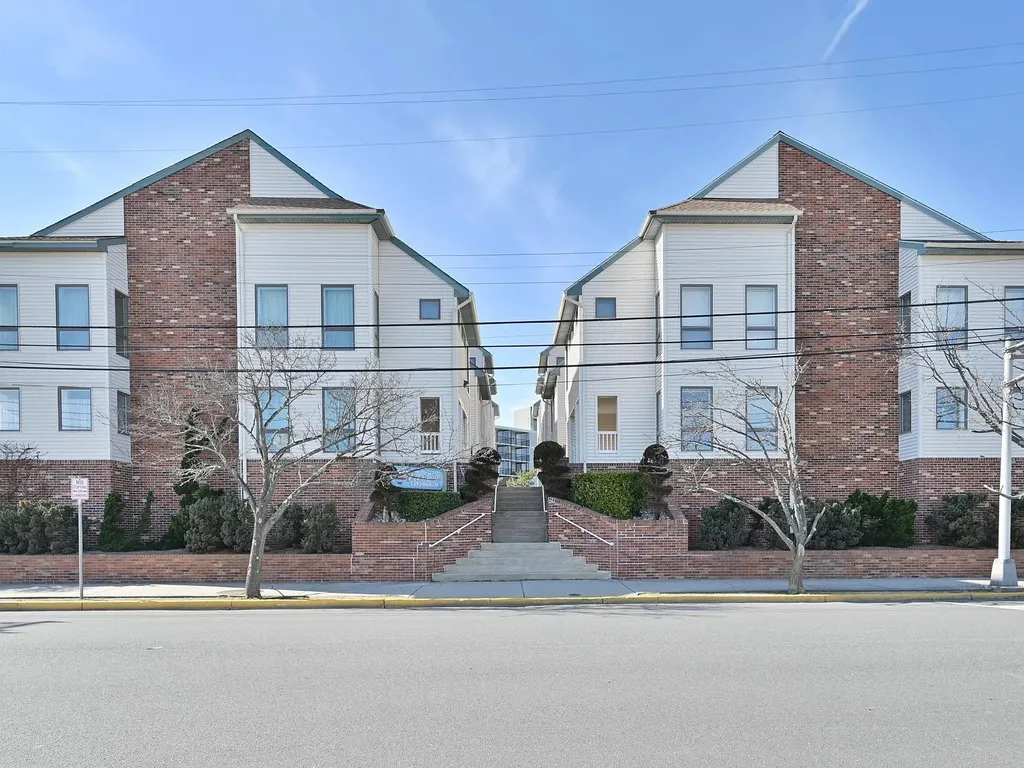 800 East 9th Street, Ocean City