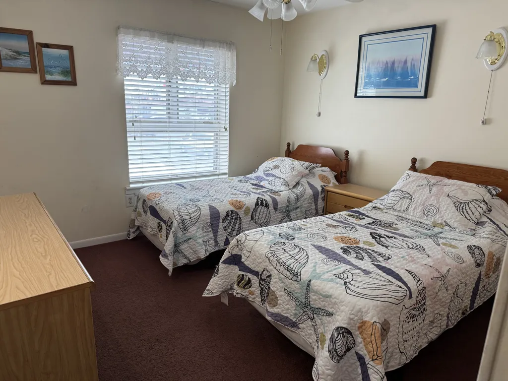 2nd bedroom