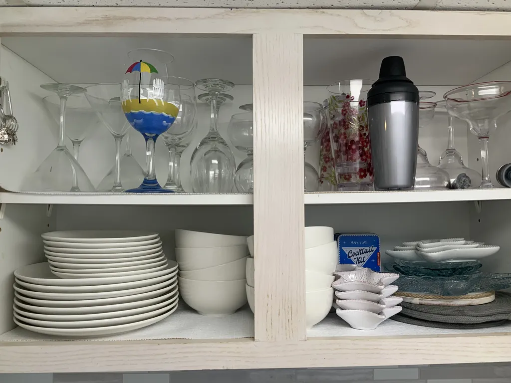 Plates/Wine Glasses