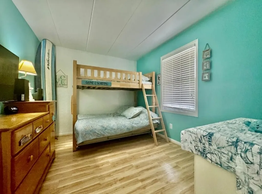  Bunkbed w/ Trendell bed 