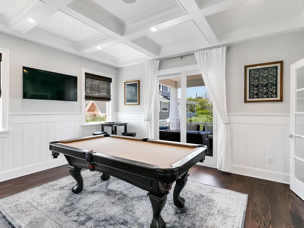Billiard room