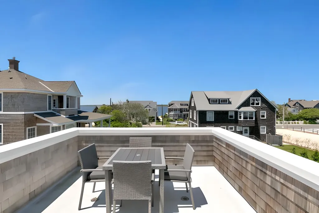 Master balcony