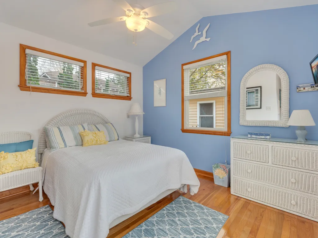 Airy bedroom with sliding doors to back patio