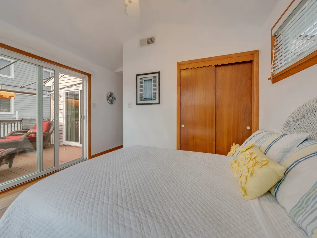 sliding doors connect to the back deck