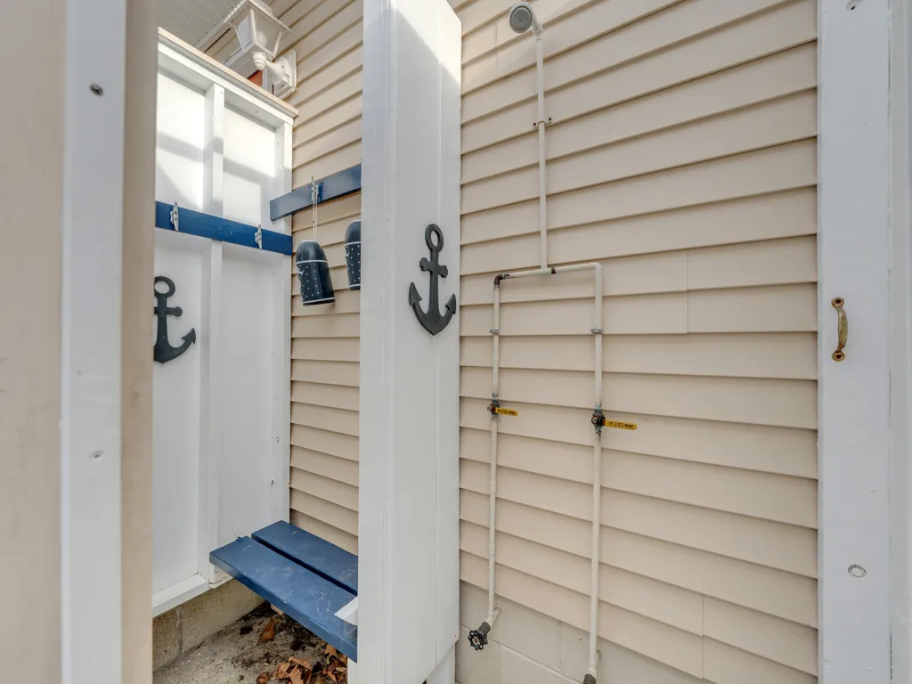 Outdoor shower