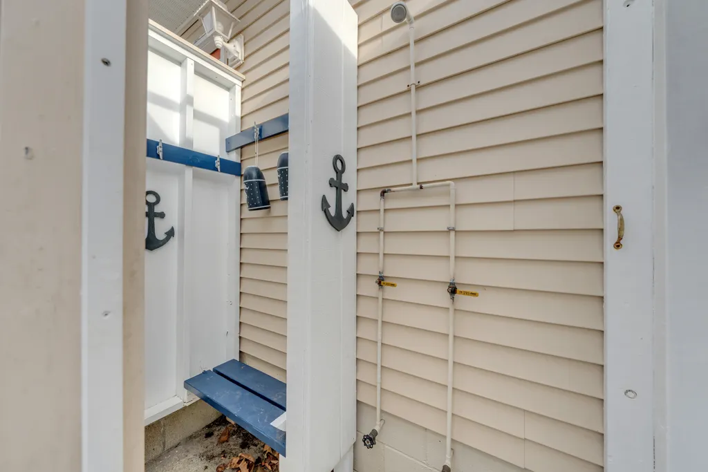 Outdoor shower