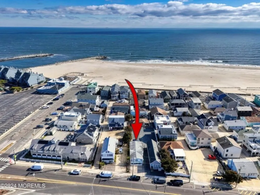So close to the beach!