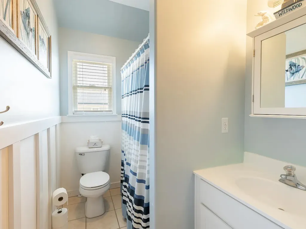 Bathroom #2