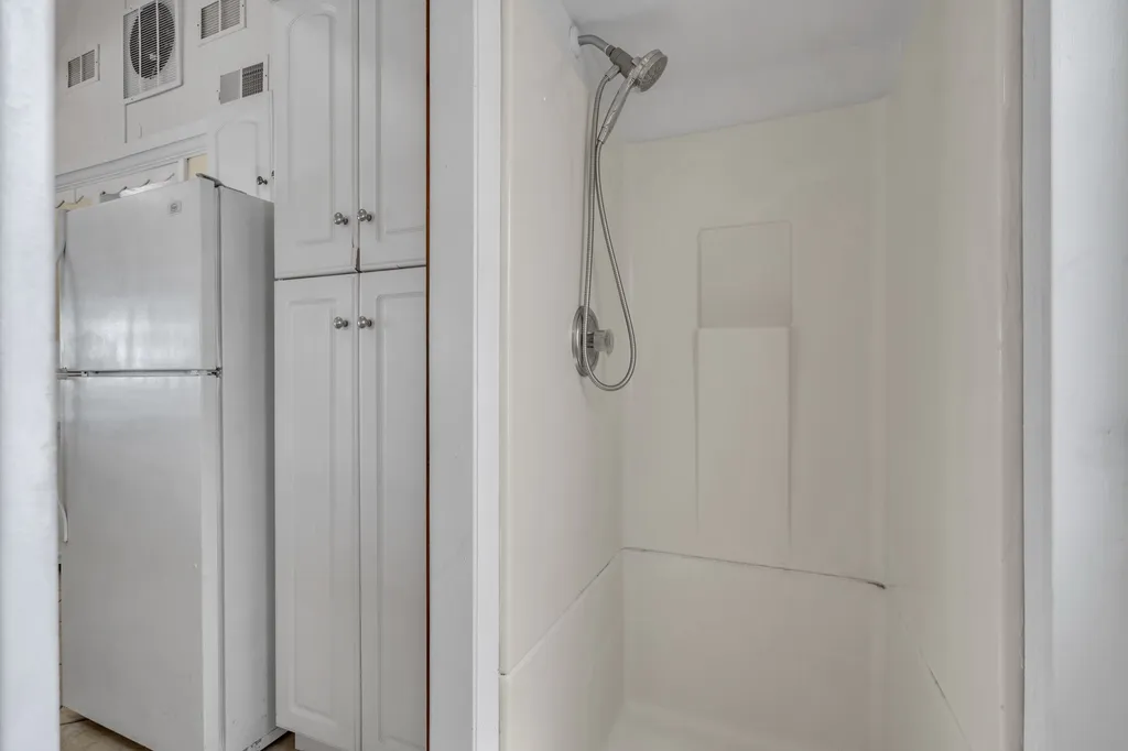 Walk in shower