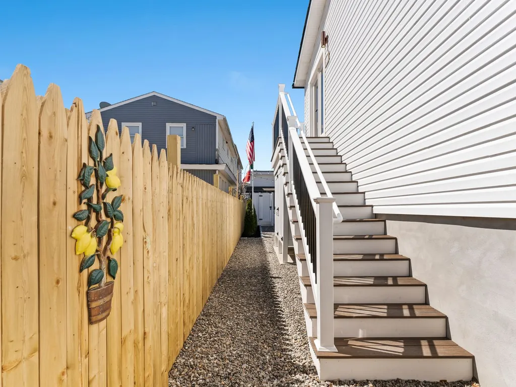 Main entrance for both Casa 218 and Casa 220. Access to outdoor showers and Outdoor Terrazza