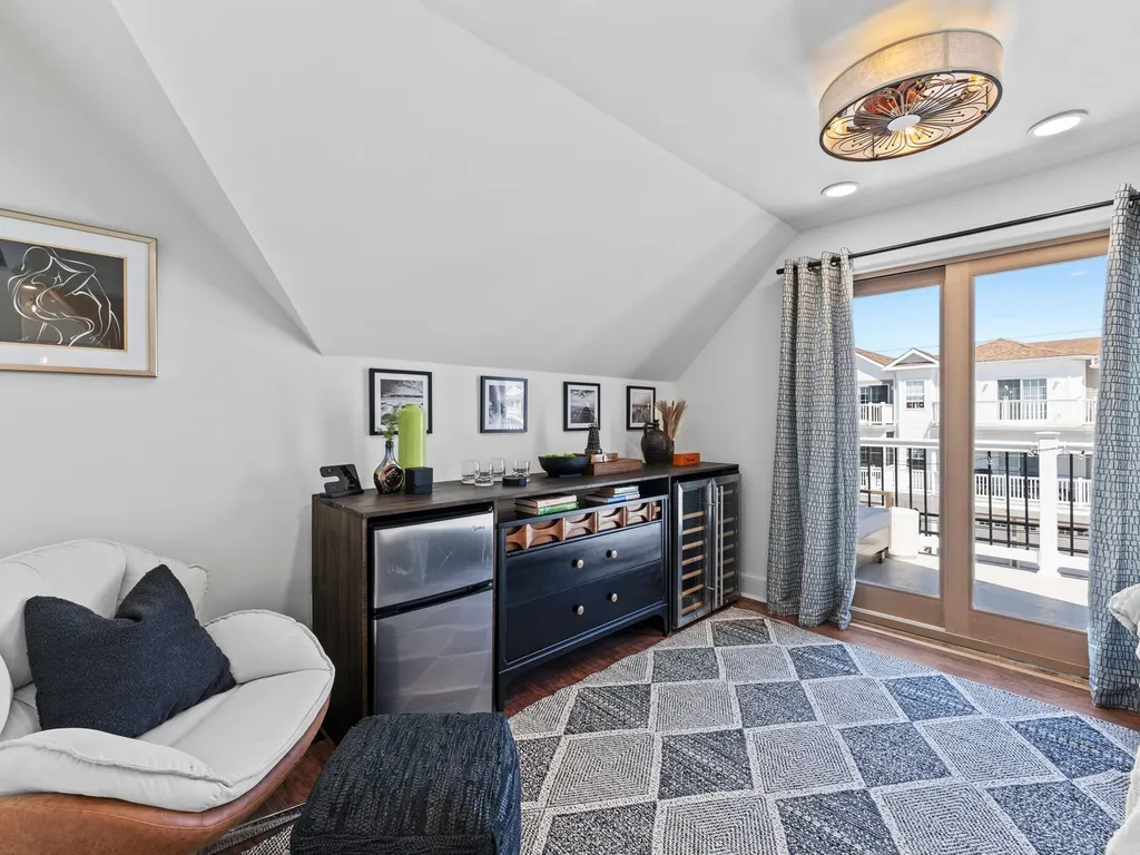 Sorrento Suite Entertainment Center