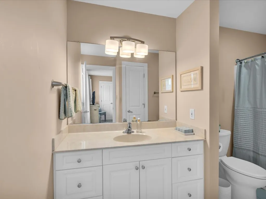 Primary Bedroom Bathroom