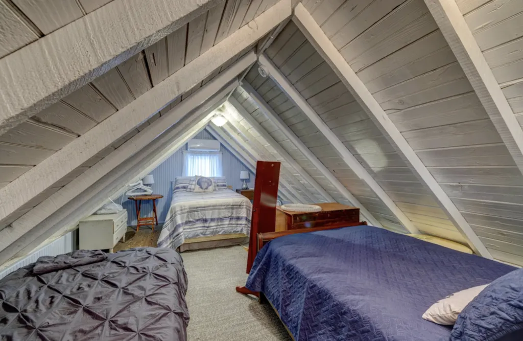 Upstairs (Bedroom 3)