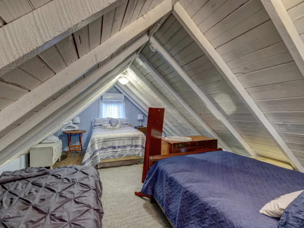 Upstairs (Bedroom 3)