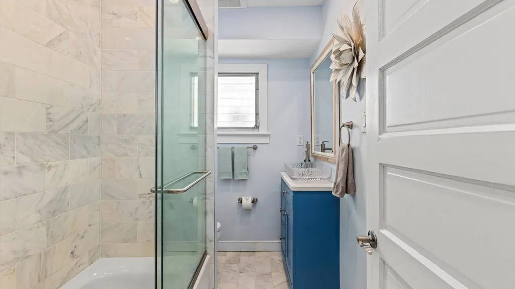 2nd Floor Bathroom with Bathtub