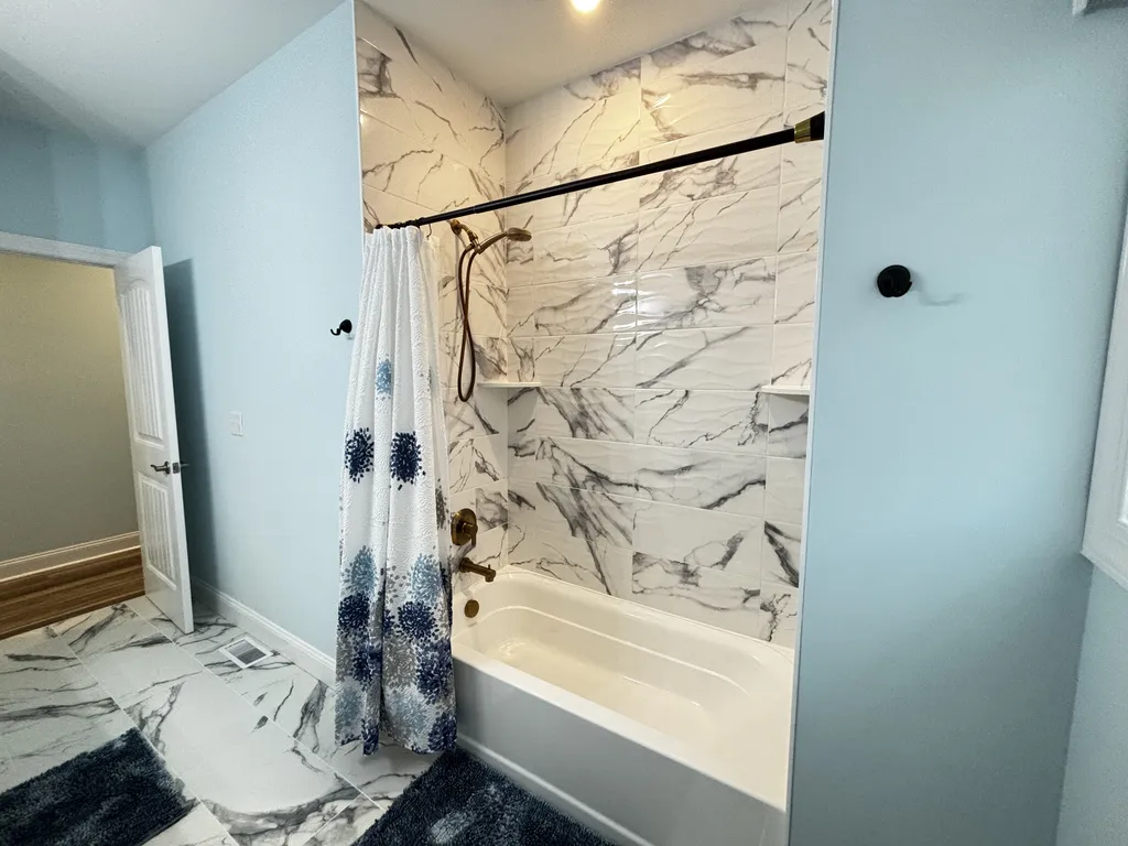 Main Bathroom