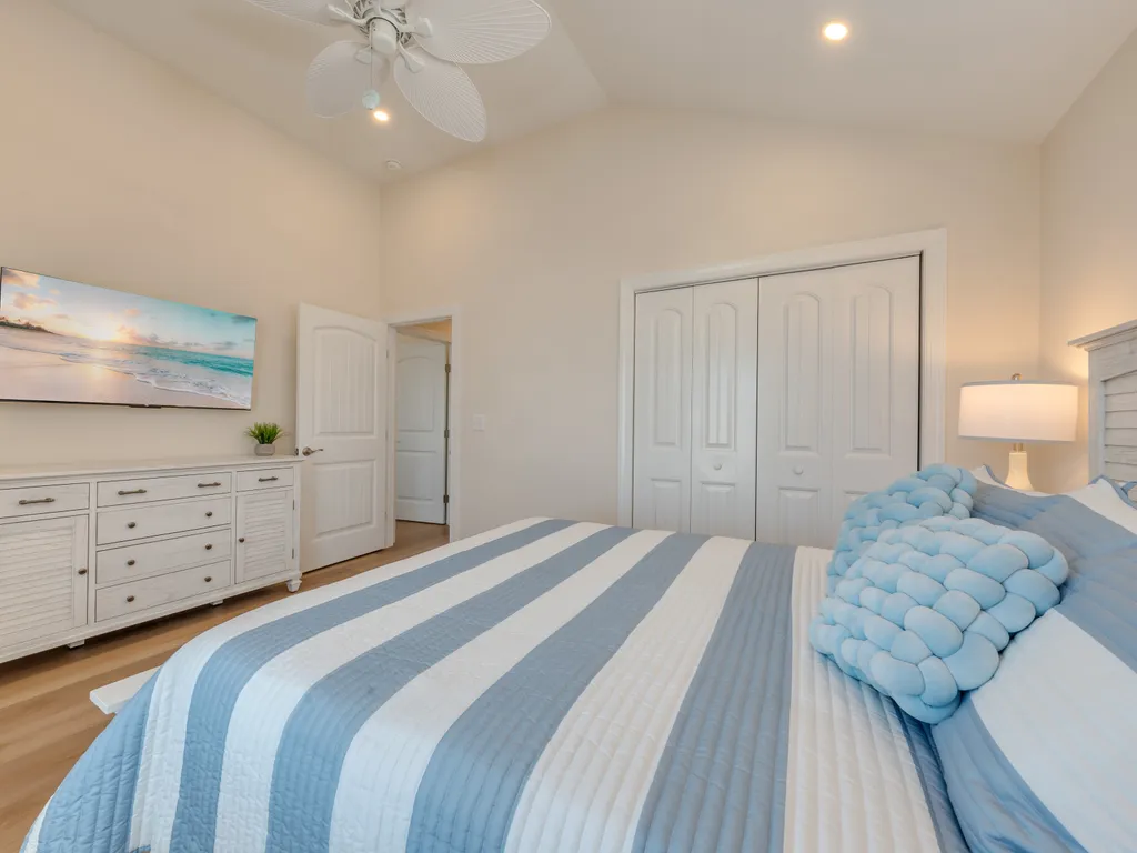 Queen Bed