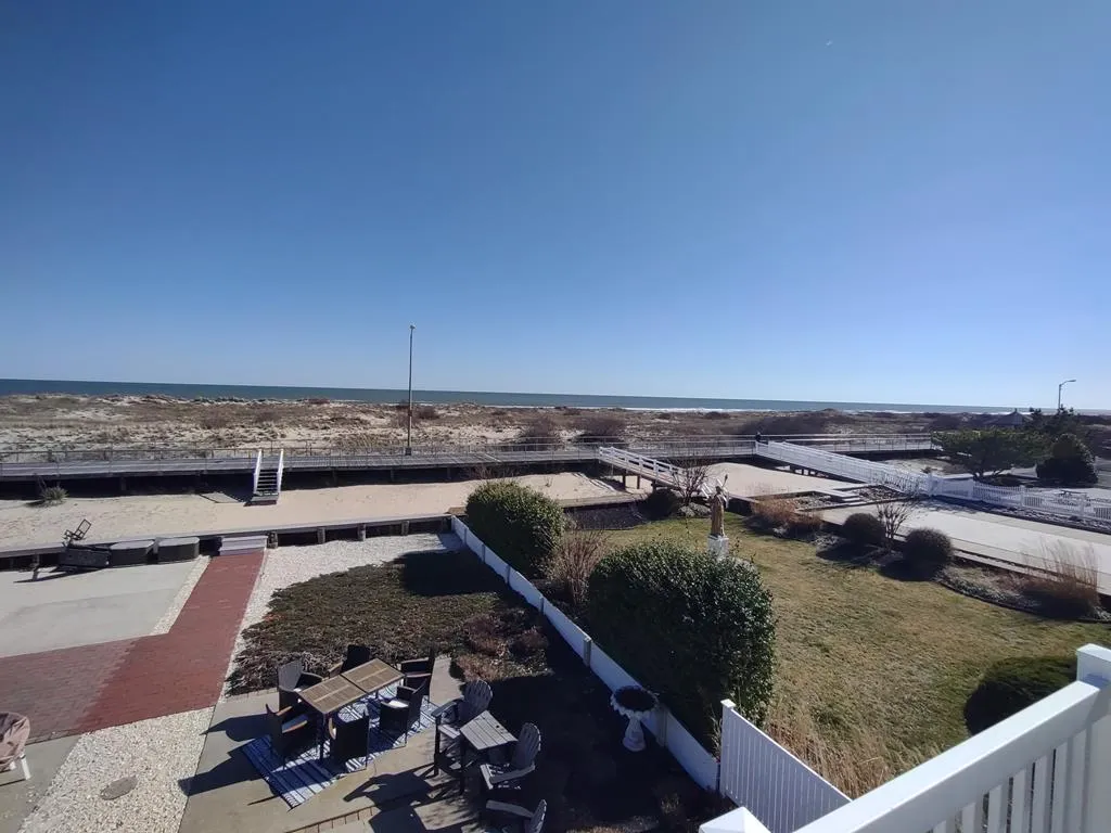 Ocean &amp;amp; Boardwalk View