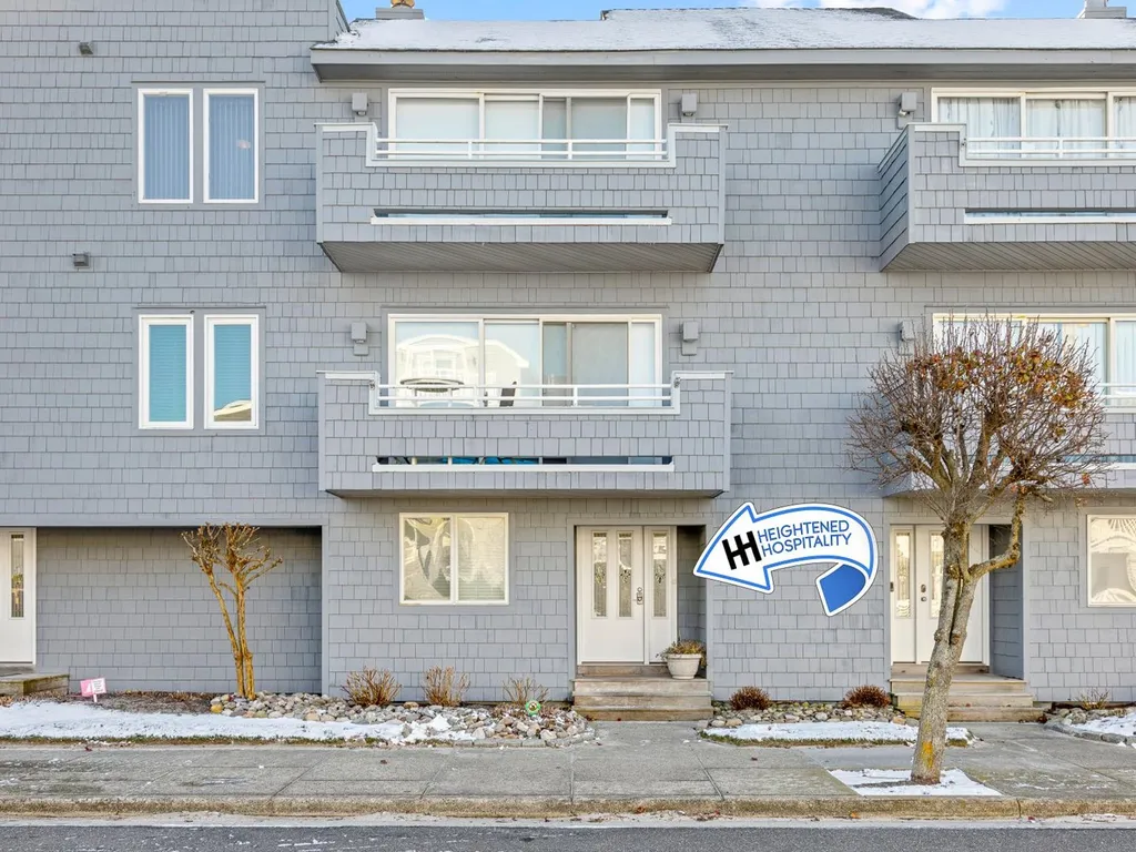 Tri-level townhome entrance on Pennlyn Place