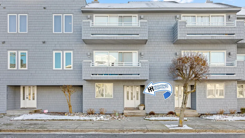 Tri-level townhome entrance on Pennlyn Place