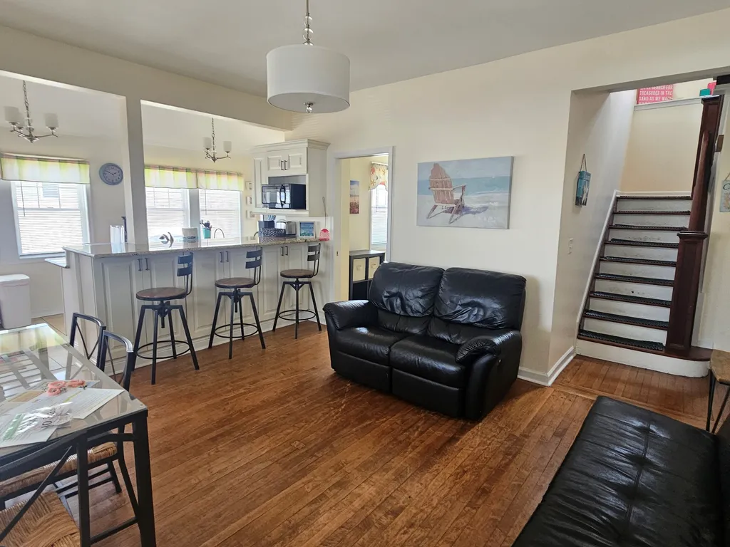 Living and dining area 