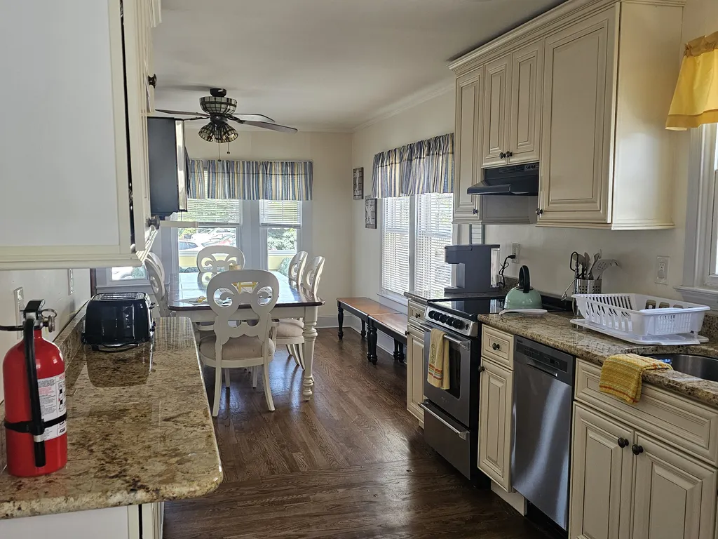 Kitchen area