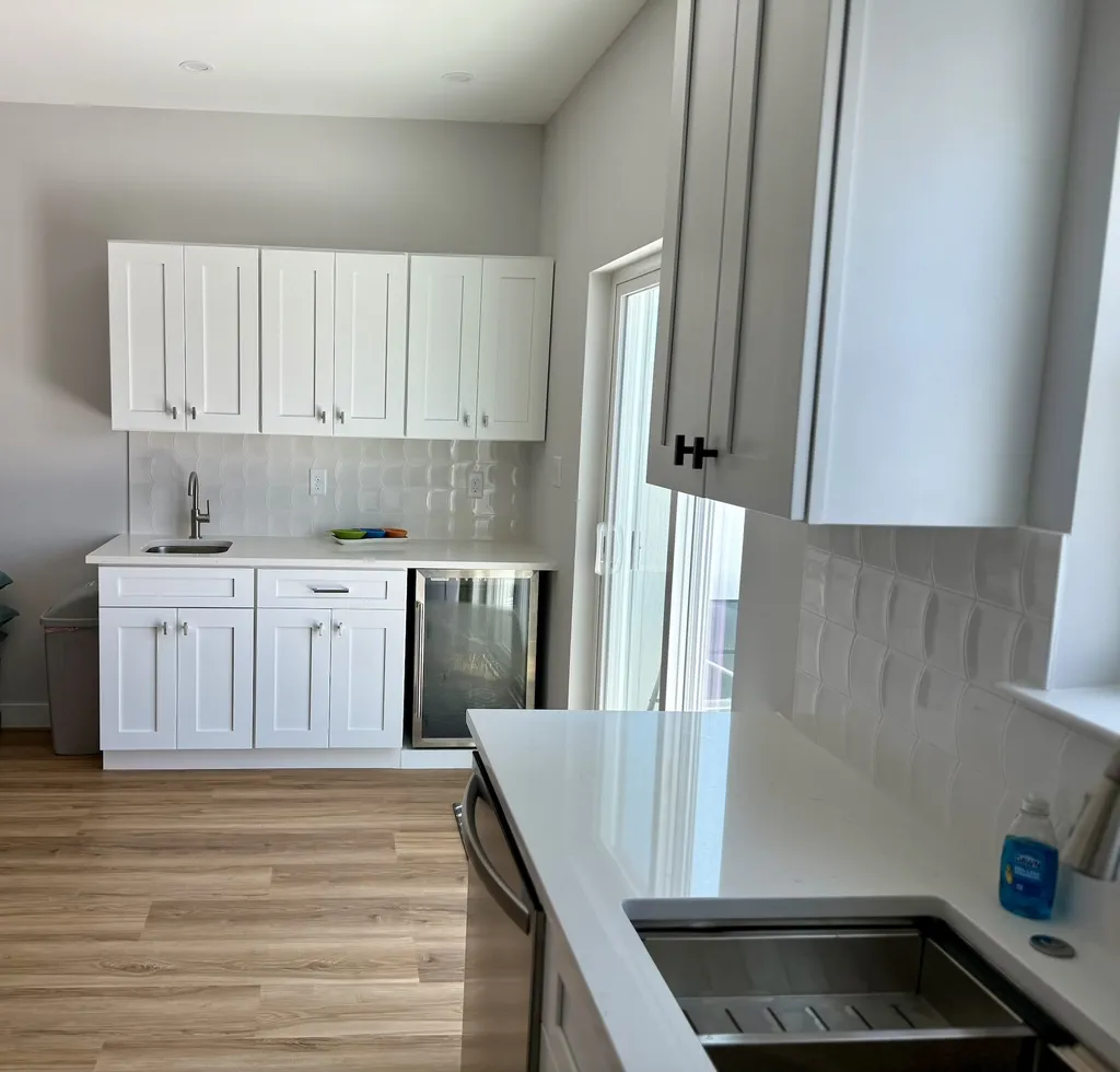 WET BAR