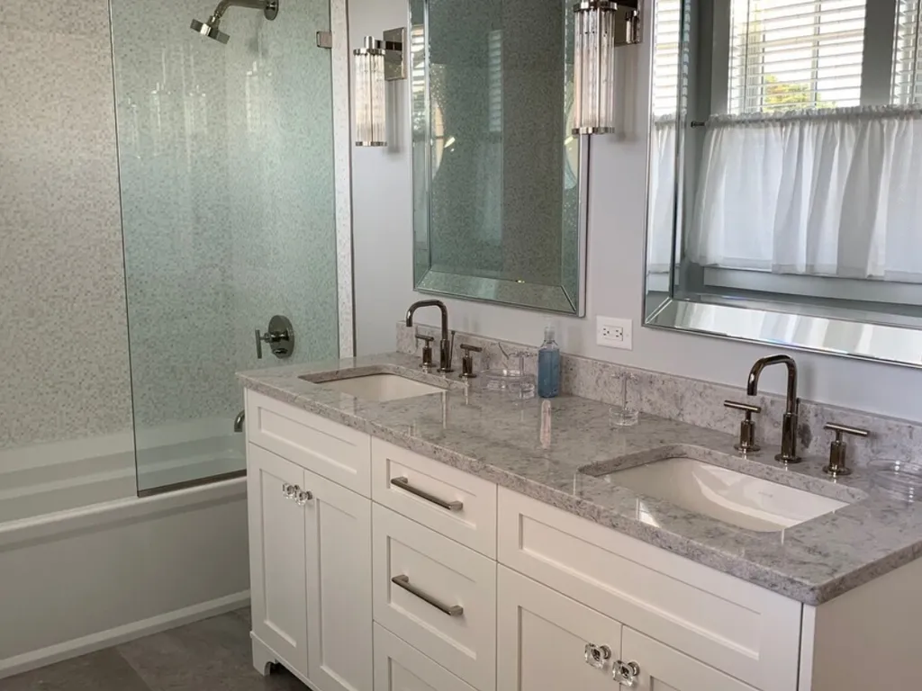 Second floor shared bathroom