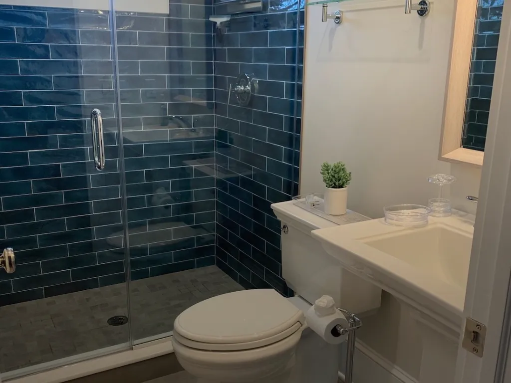 Third floor bathroom