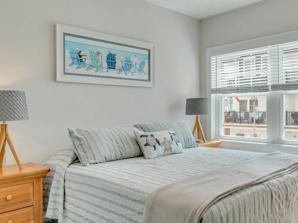 Second bedroom