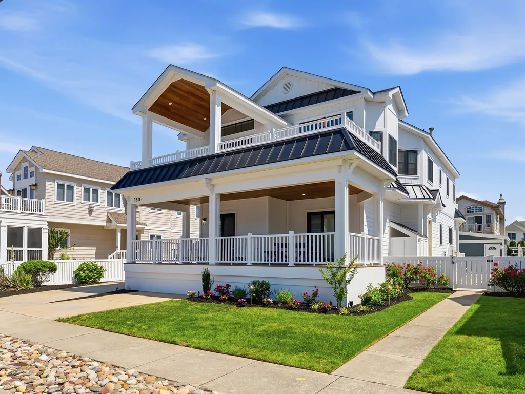 5th House from Beach