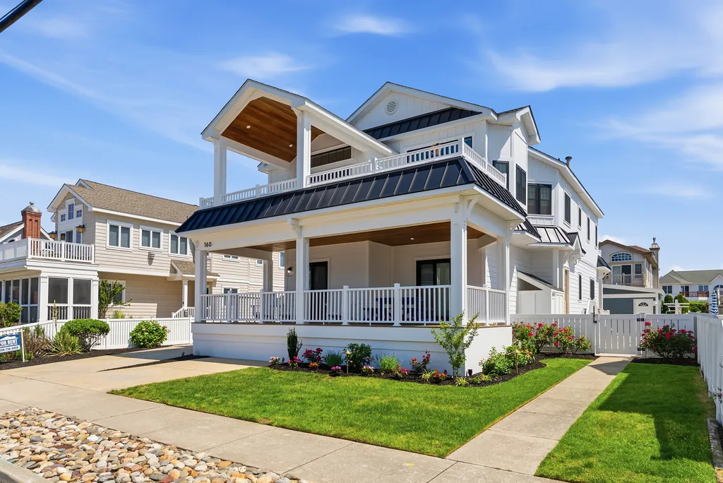 5th House from Beach