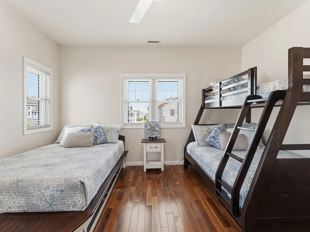 Bedroom 2: 2nd Fl Double Bed and Bunk Bed (Double on bottom and Single on top)