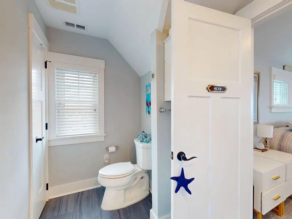 Master suite private ensuite bathroom
