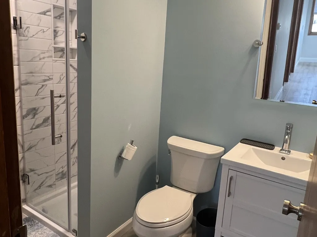 shower bath upstairs