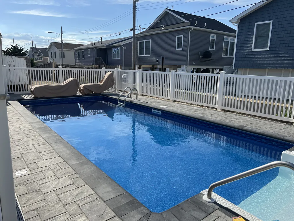 Heated pool 