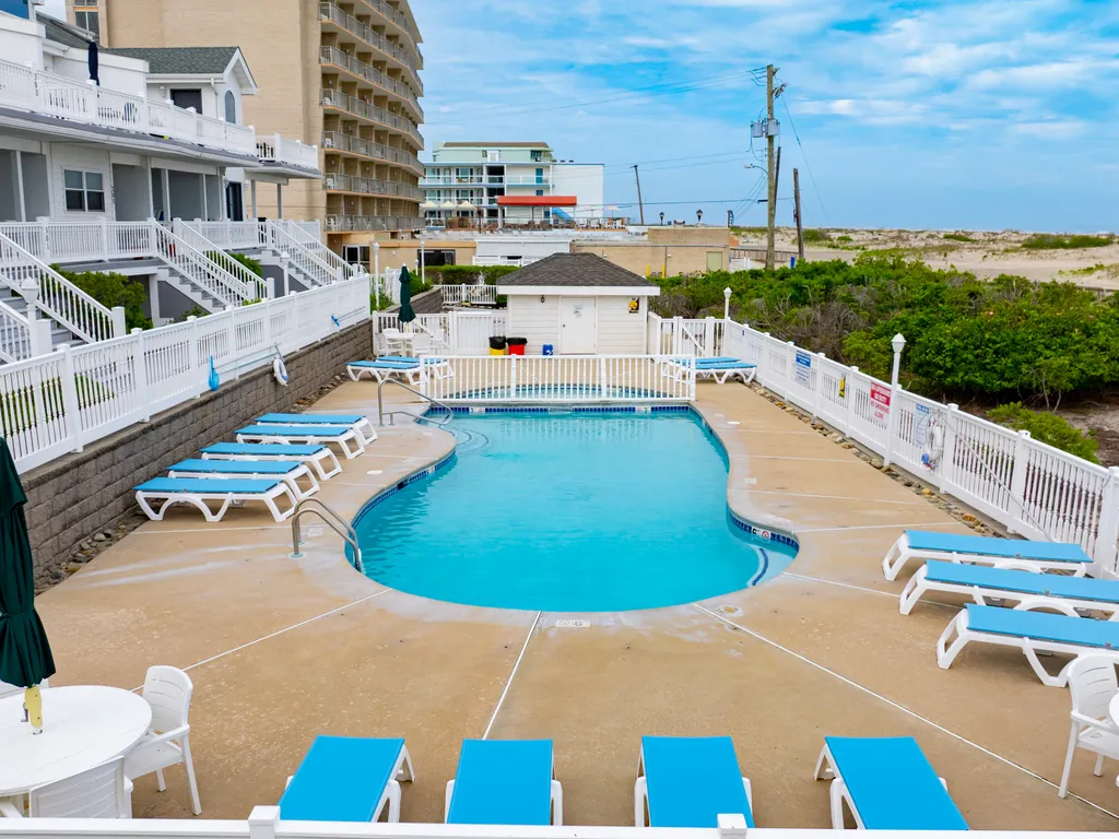 Spacious Pool with Gorgeous Oceanfront Views