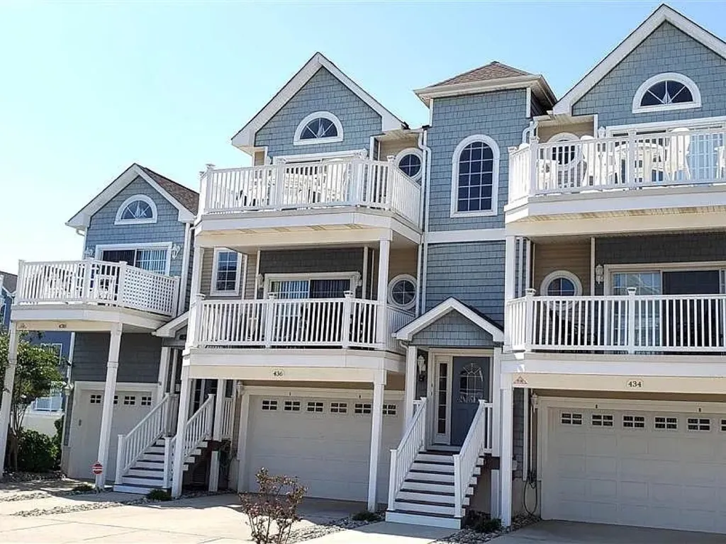 434 E 23rd Unit D