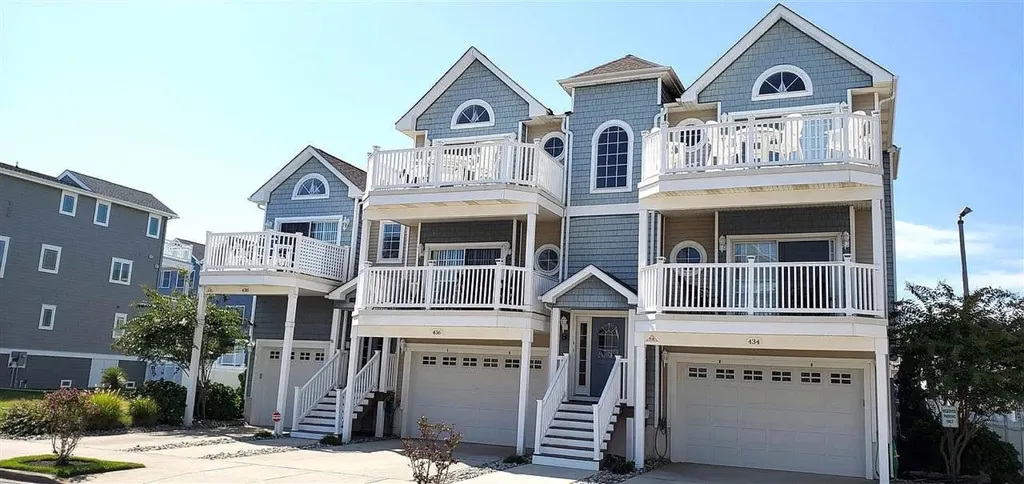 434 E 23rd Unit D