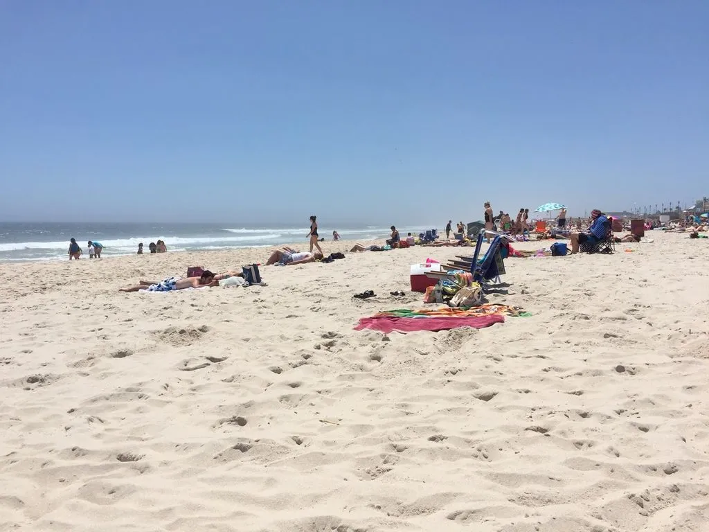 have fun in the beach