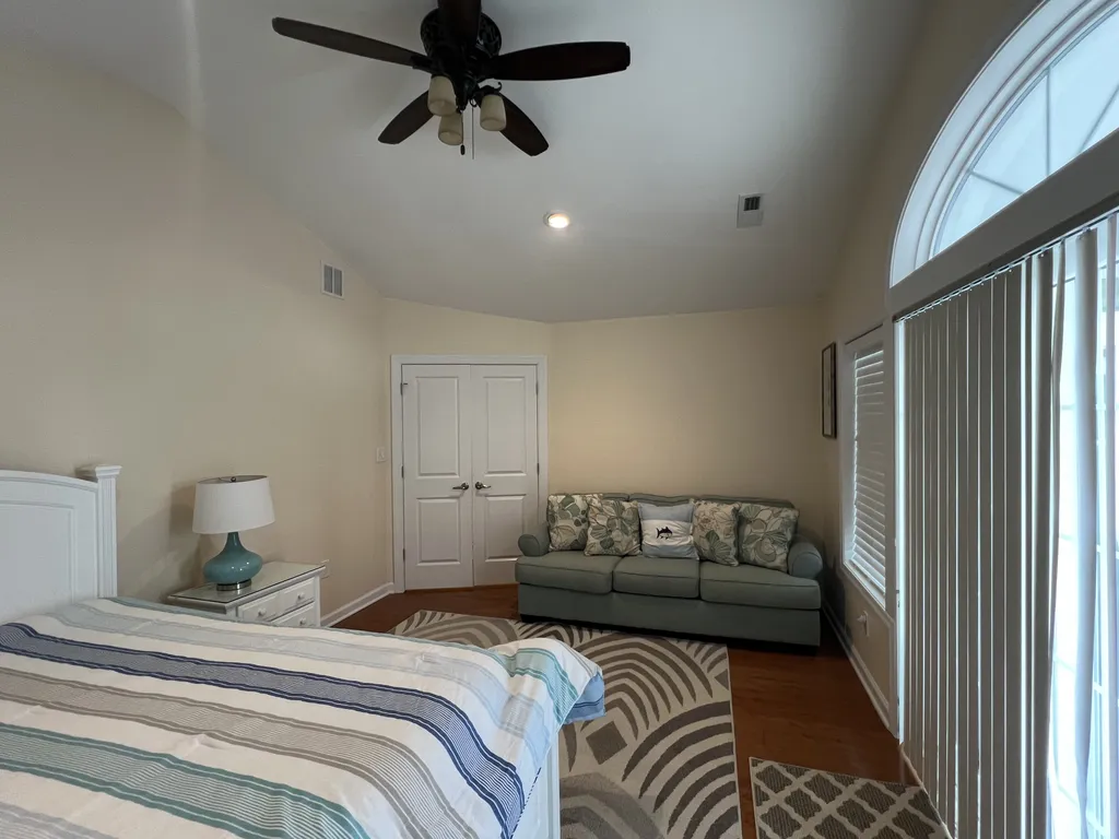 second floor bedroom queen