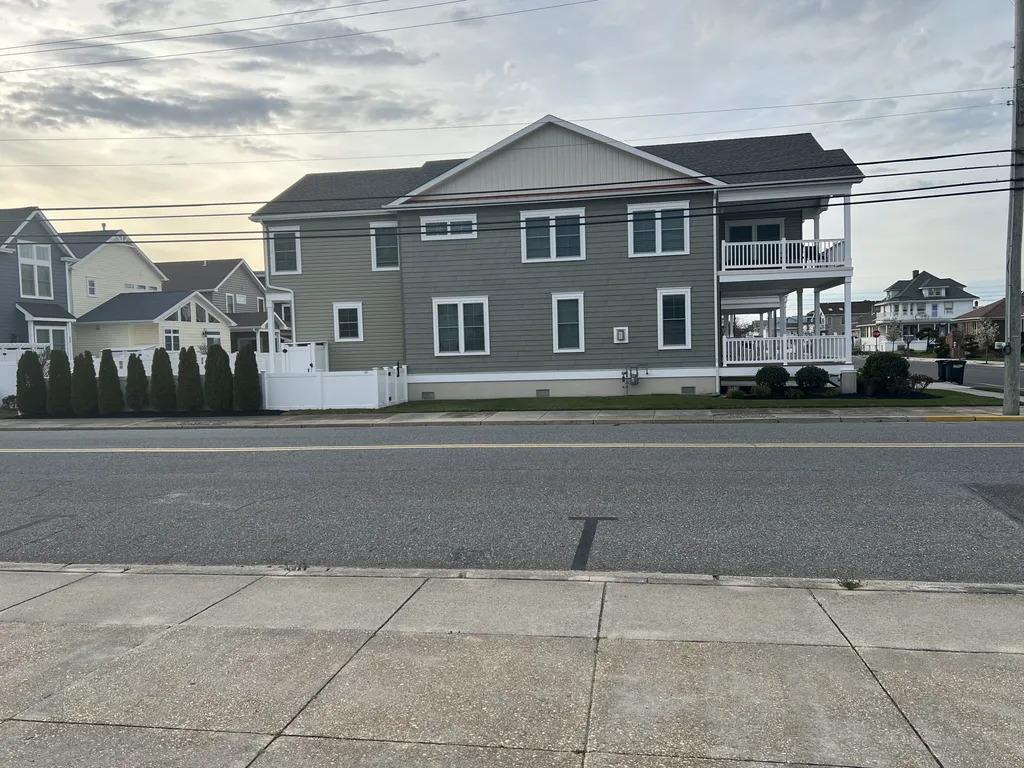 House view from Atlantic ave