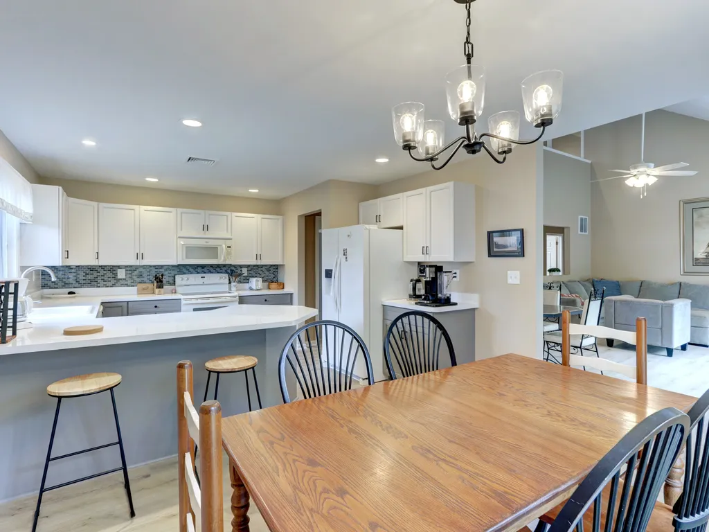 105 Cardinal, Cape May Villas