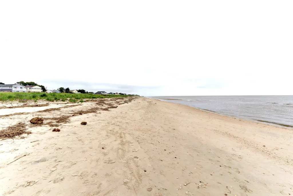 bay beach @ Cardinal Ave
