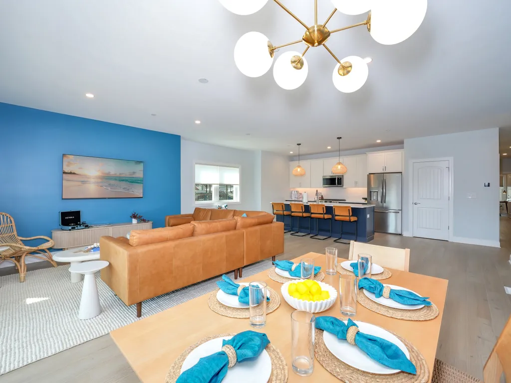 Open-Concept Living &amp;amp; Dining Area
