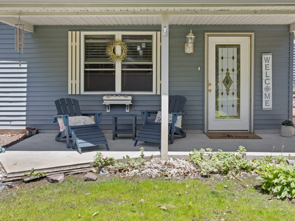 Covered Front Porch