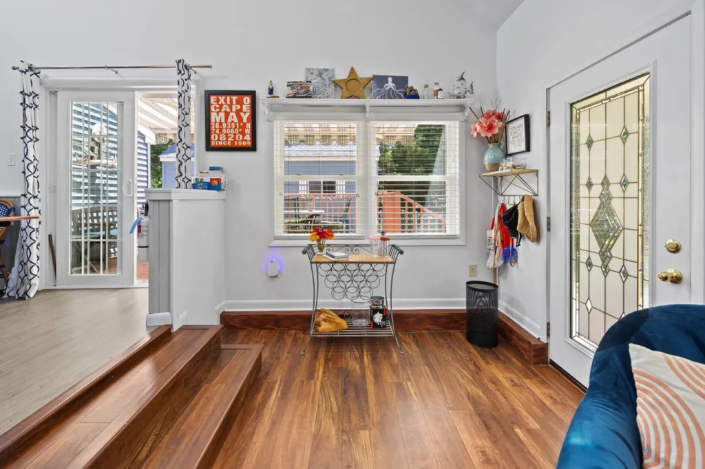 Front Room w/wine rack &amp;amp; access to deck