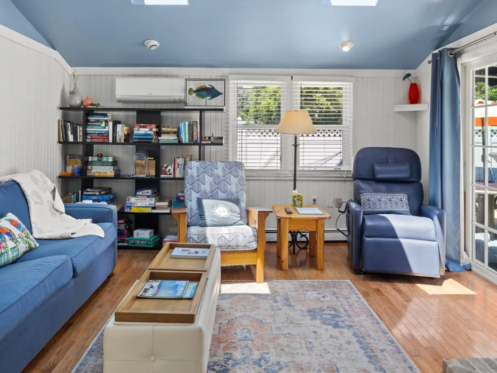 Board games galore &amp;amp; access to pool