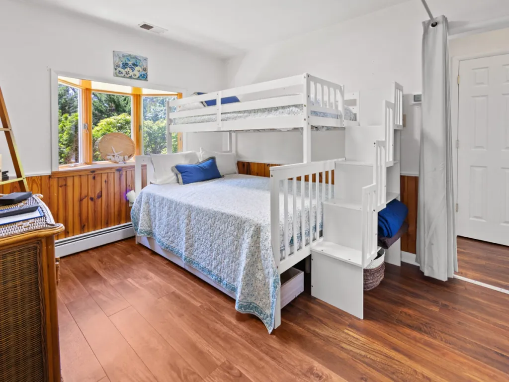 Bunk room with double and twin