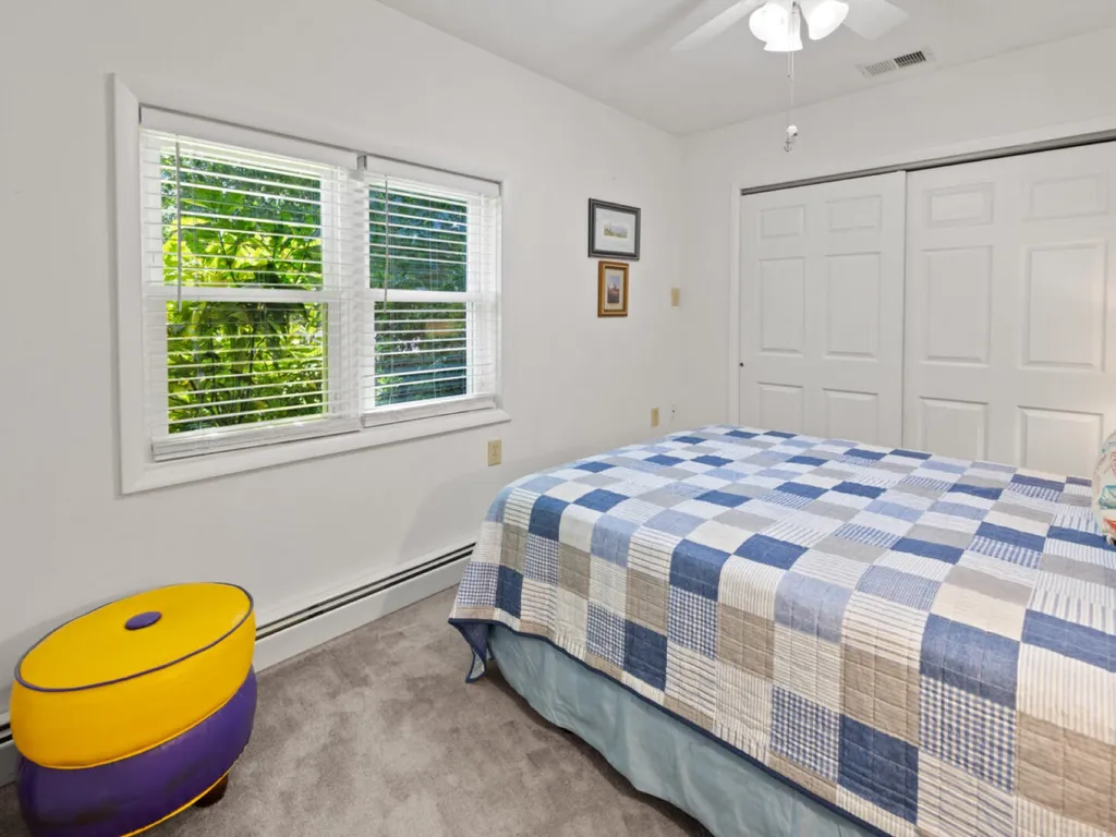 Queen bed